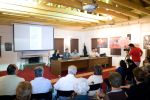 Τα μέλη της «Μέθεξις» και ο Πρόεδρος του Πνευματικού Κέντρου Συρράκου, στα εγκαίνια. Τα μέλη της «Μέθεξις» και ο Πρόεδρος του Πνευματικού Κέντρου Συρράκου, στα εγκαίνια.