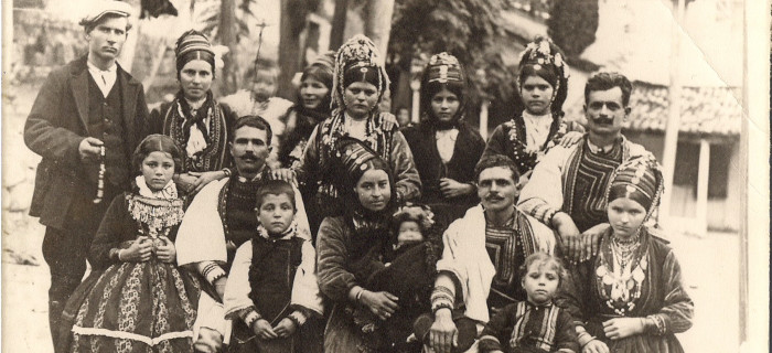 Χιονοχωρίτες Αρμάνοι στο γάμο του Βέρρου Δήμου (κουφού) στον Άη Γιώργη Σερρών προπολεμικά